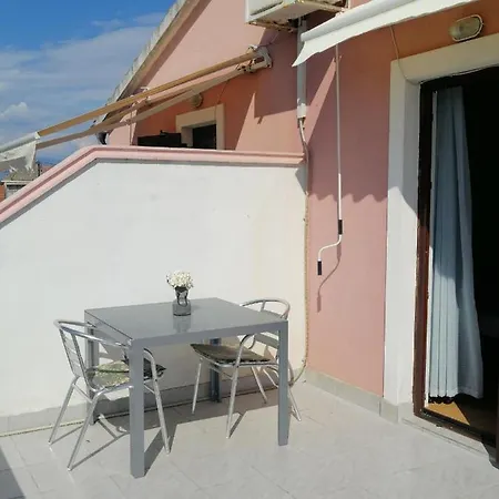 Apartamento In With Sea View, Terrace, Air Conditioning, Wifi 3591-2 Privlaka (Zadar)
